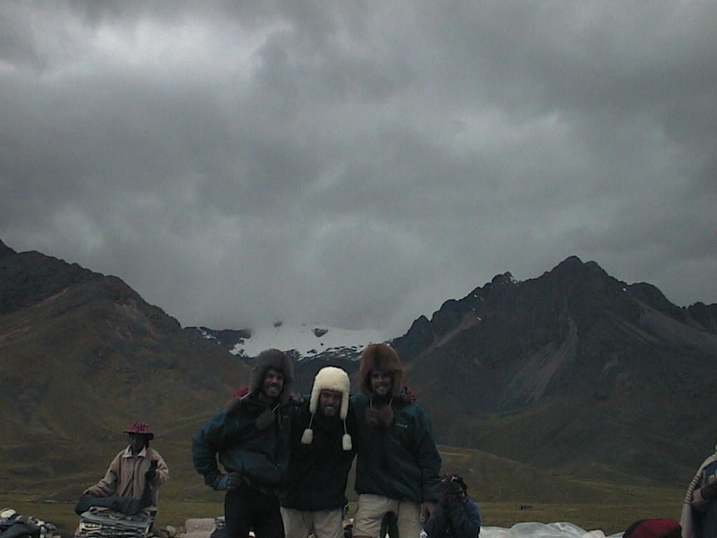 tellement froid que l on s essaye des petits bonnets en alpaga